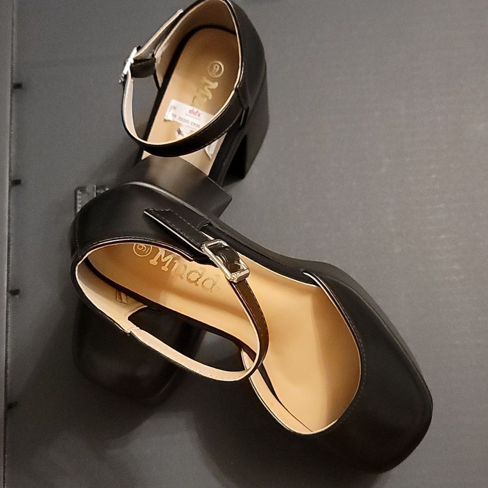 BRAND NEW MUDD BLOCK-HEEL ADJUSTABLE ANKLE STRAP SANDAL - Picture 13 of 16